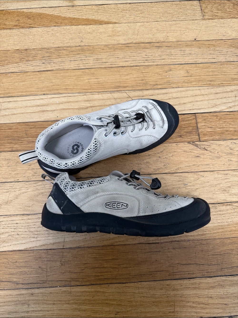 Keen Women's Light Gray and Black Slip-On Lace Outdoor Sneakers